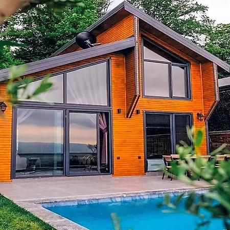 Hotel Wooden Palaces 3*