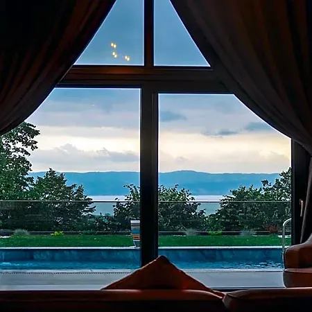 Wooden Palaces Hotel 3*