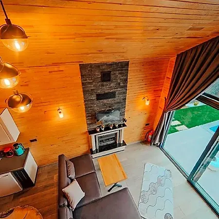 Wooden Palaces Hotel 3*